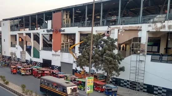 Jhilmil Metro Station