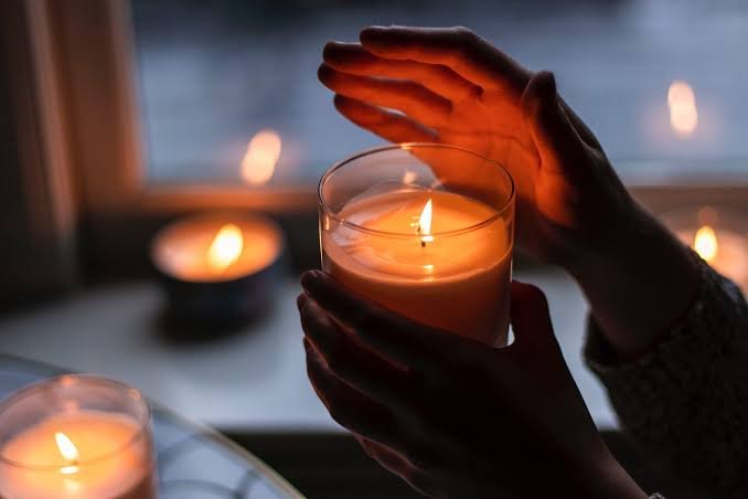 Candle Making Business Advantages and Disadvantages