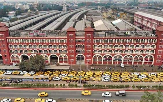 Top 10 Biggest Railway Stations in India